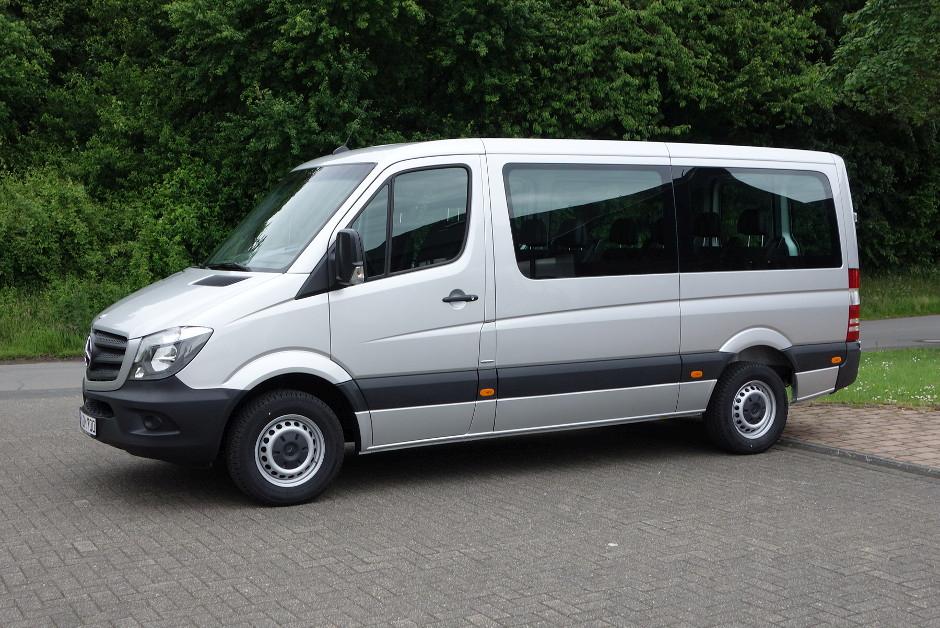 Kleinbus – 9-Sitzer