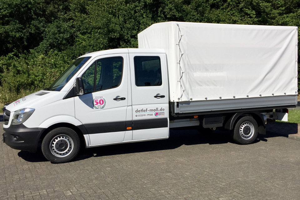 Transporter – Sprinter mit Doppelkabine und Plane